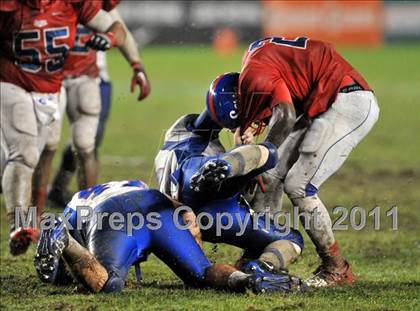 Thumbnail 3 in Serra vs. Folsom (CIF State D2 Final) photogallery.