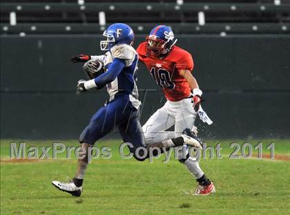 Thumbnail 3 in Serra vs. Folsom (CIF State D2 Final) photogallery.
