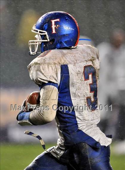 Thumbnail 2 in Serra vs. Folsom (CIF State D2 Final) photogallery.