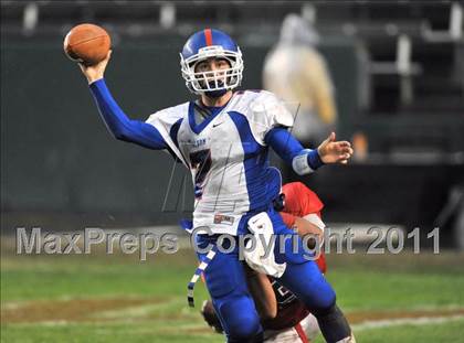 Thumbnail 2 in Serra vs. Folsom (CIF State D2 Final) photogallery.
