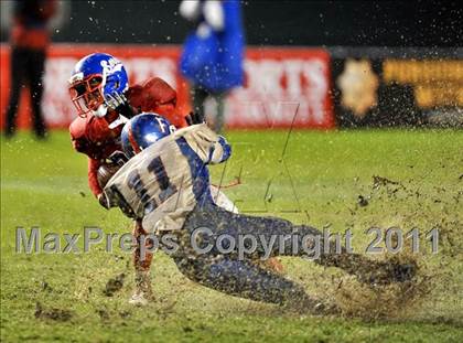Thumbnail 2 in Serra vs. Folsom (CIF State D2 Final) photogallery.