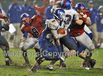 Thumbnail 1 in Serra vs. Folsom (CIF State D2 Final) photogallery.