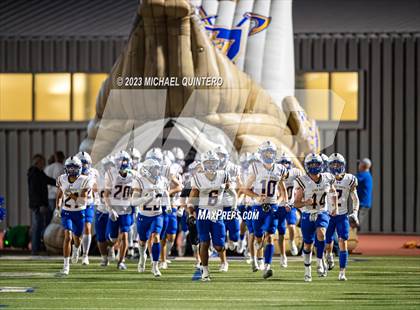 Thumbnail 1 in Sinton vs. Lago Vista (UIL Football 4A Division 2 Area) photogallery.