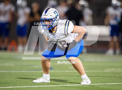 Thumbnail 2 in Sinton vs. Lago Vista (UIL Football 4A Division 2 Area) photogallery.