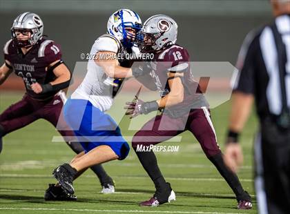Thumbnail 3 in Sinton vs. Lago Vista (UIL Football 4A Division 2 Area) photogallery.