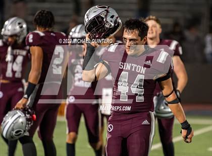 Thumbnail 2 in Sinton vs. Lago Vista (UIL Football 4A Division 2 Area) photogallery.