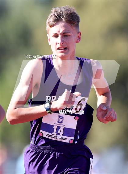 Thumbnail 1 in Halden Invitational (1600 Meter) photogallery.