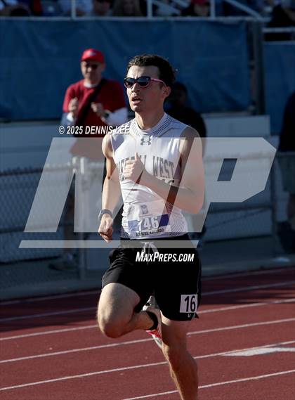 Thumbnail 3 in Halden Invitational (1600 Meter) photogallery.