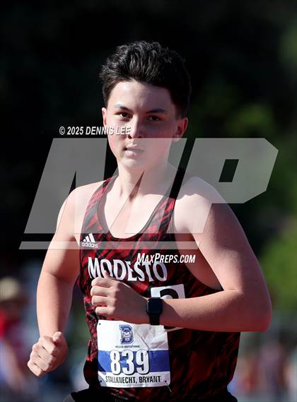 Thumbnail 1 in Halden Invitational (1600 Meter) photogallery.