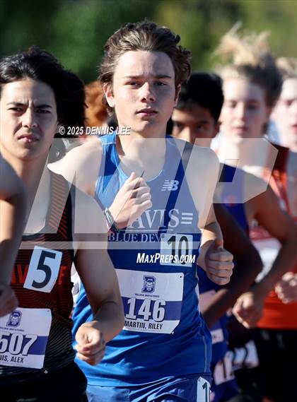Thumbnail 2 in Halden Invitational (1600 Meter) photogallery.