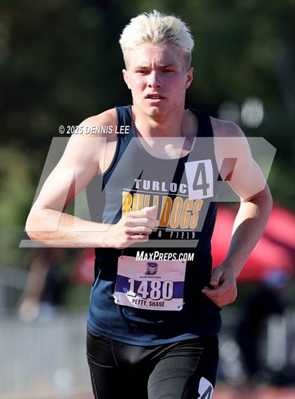 Thumbnail 1 in Halden Invitational (1600 Meter) photogallery.