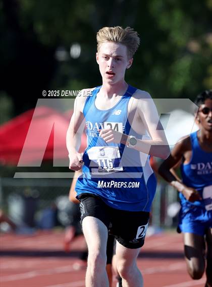 Thumbnail 2 in Halden Invitational (1600 Meter) photogallery.