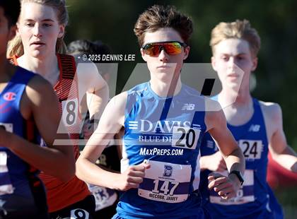 Thumbnail 2 in Halden Invitational (1600 Meter) photogallery.