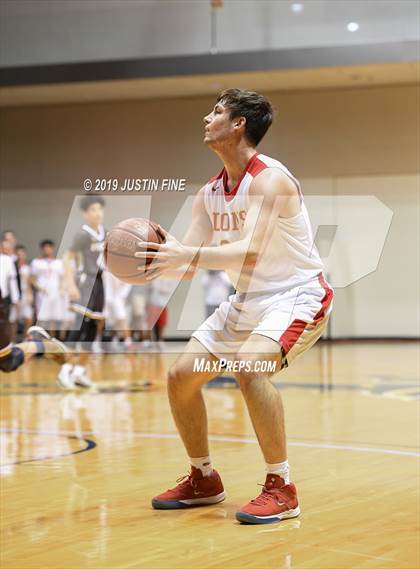 Thumbnail 3 in Francis Parker vs. Cathedral Catholic (CIF SDS D1 Final) photogallery.