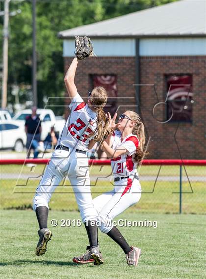 Thumbnail 2 in Rose Bud vs. Harmony Grove (AAA 3A Regional Playoff) photogallery.