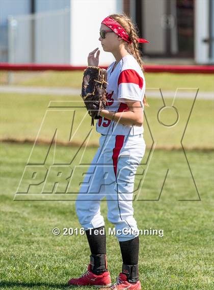 Thumbnail 2 in Rose Bud vs. Harmony Grove (AAA 3A Regional Playoff) photogallery.