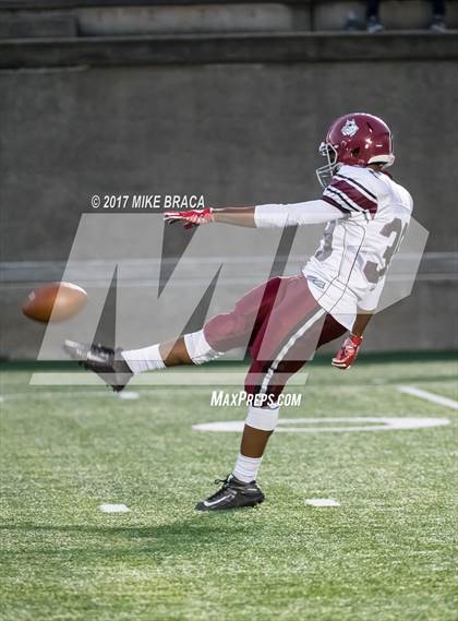 Thumbnail 2 in Boston College High vs. Brockton photogallery.
