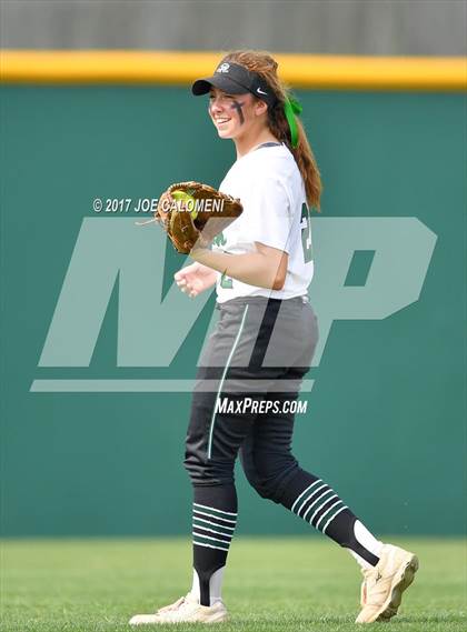 Thumbnail 2 in Reagan [Ronald] vs Lake Travis (UIL 6A Bi-District Playoff) photogallery.