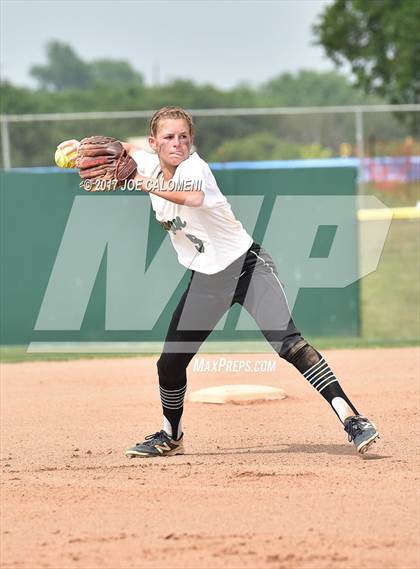 Thumbnail 3 in Reagan [Ronald] vs Lake Travis (UIL 6A Bi-District Playoff) photogallery.