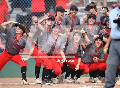 Thumbnail 1 in Reagan [Ronald] vs Lake Travis (UIL 6A Bi-District Playoff) photogallery.