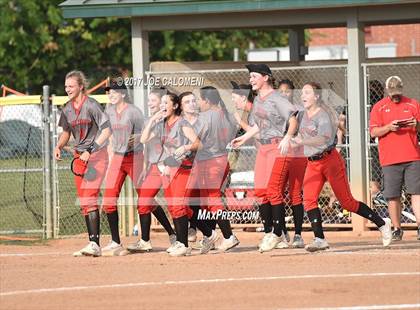 Thumbnail 3 in Reagan [Ronald] vs Lake Travis (UIL 6A Bi-District Playoff) photogallery.