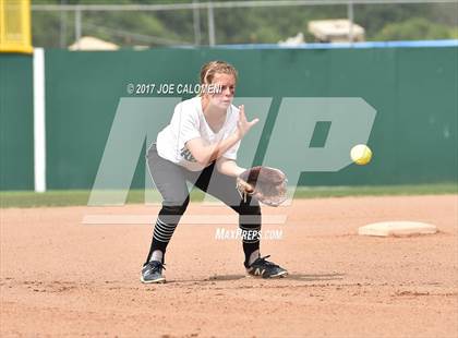 Thumbnail 2 in Reagan [Ronald] vs Lake Travis (UIL 6A Bi-District Playoff) photogallery.