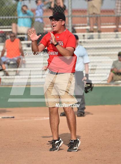Thumbnail 3 in Reagan [Ronald] vs Lake Travis (UIL 6A Bi-District Playoff) photogallery.