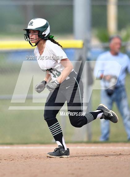 Thumbnail 1 in Reagan [Ronald] vs Lake Travis (UIL 6A Bi-District Playoff) photogallery.