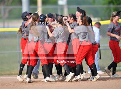 Thumbnail 2 in Reagan [Ronald] vs Lake Travis (UIL 6A Bi-District Playoff) photogallery.