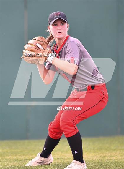 Thumbnail 3 in Reagan [Ronald] vs Lake Travis (UIL 6A Bi-District Playoff) photogallery.