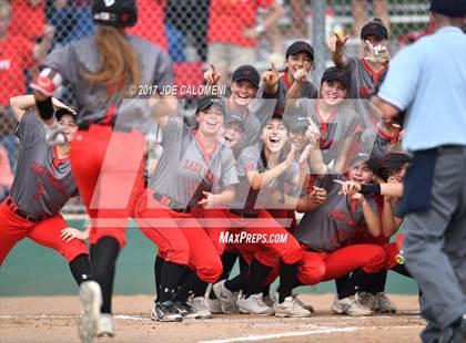 Thumbnail 3 in Reagan [Ronald] vs Lake Travis (UIL 6A Bi-District Playoff) photogallery.
