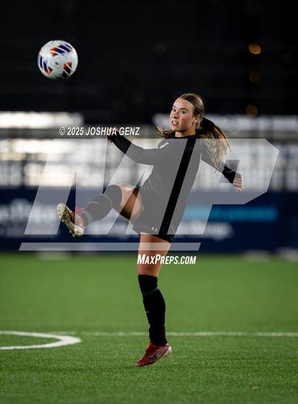 Thumbnail 3 in Fossil Ridge vs. Castle View (CHSAA 5A Final) photogallery.