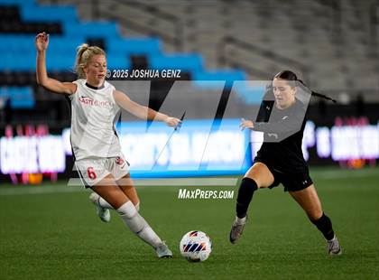 Thumbnail 3 in Fossil Ridge vs. Castle View (CHSAA 5A Final) photogallery.