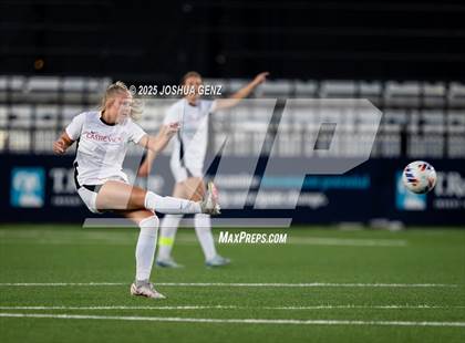 Thumbnail 3 in Fossil Ridge vs. Castle View (CHSAA 5A Final) photogallery.