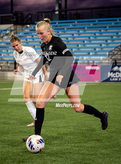 Thumbnail 2 in Fossil Ridge vs. Castle View (CHSAA 5A Final) photogallery.