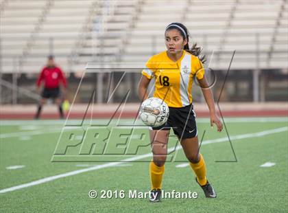 Thumbnail 1 in Hanna @ Los Fresnos  photogallery.