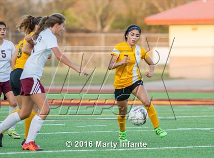 Thumbnail 2 in Hanna @ Los Fresnos  photogallery.