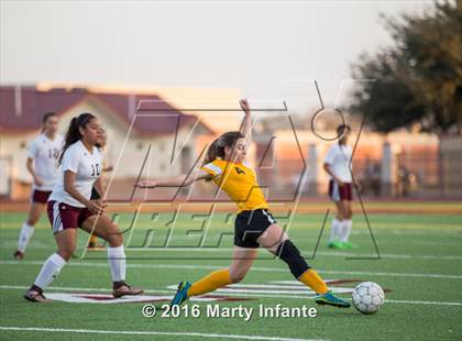Thumbnail 1 in Hanna @ Los Fresnos  photogallery.
