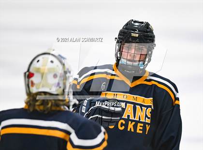 Thumbnail 3 in Webster-Thomas vs. Fairport photogallery.
