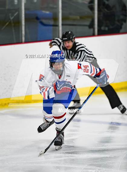 Thumbnail 1 in Webster-Thomas vs. Fairport photogallery.