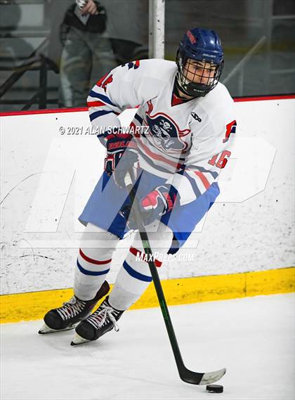 Thumbnail 1 in Webster-Thomas vs. Fairport photogallery.