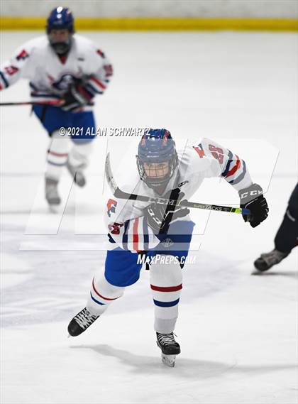Thumbnail 2 in Webster-Thomas vs. Fairport photogallery.