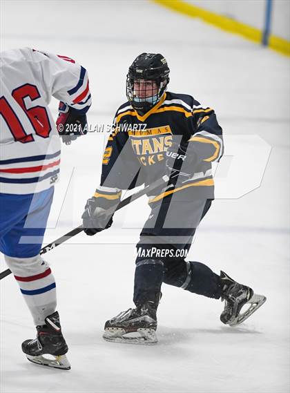 Thumbnail 3 in Webster-Thomas vs. Fairport photogallery.