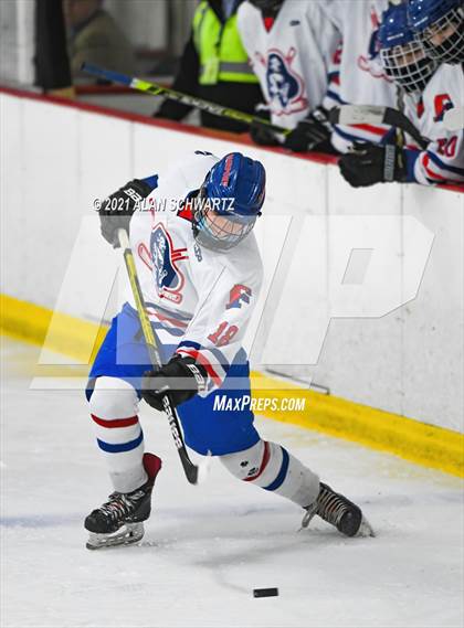Thumbnail 3 in Webster-Thomas vs. Fairport photogallery.