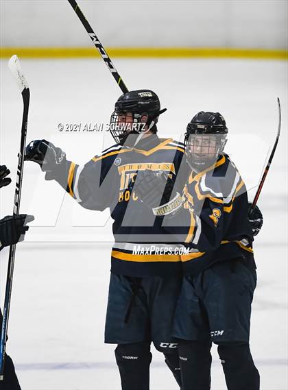 Thumbnail 1 in Webster-Thomas vs. Fairport photogallery.