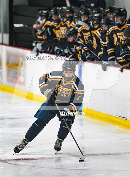 Thumbnail 1 in Webster-Thomas vs. Fairport photogallery.
