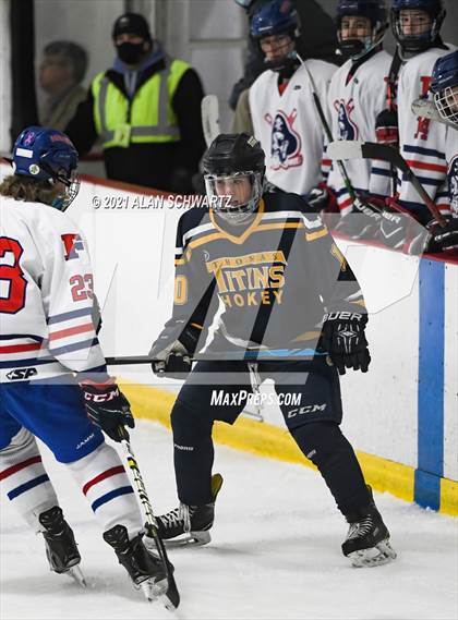 Thumbnail 2 in Webster-Thomas vs. Fairport photogallery.