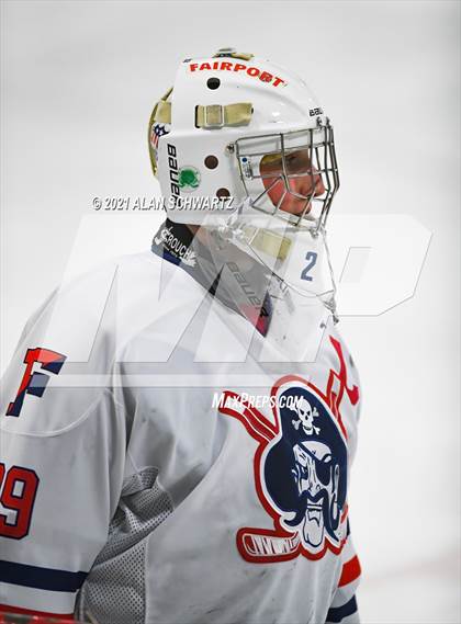 Thumbnail 3 in Webster-Thomas vs. Fairport photogallery.