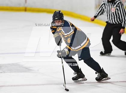 Thumbnail 3 in Webster-Thomas vs. Fairport photogallery.