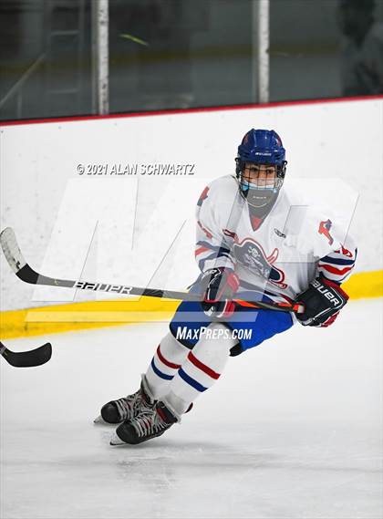 Thumbnail 1 in Webster-Thomas vs. Fairport photogallery.